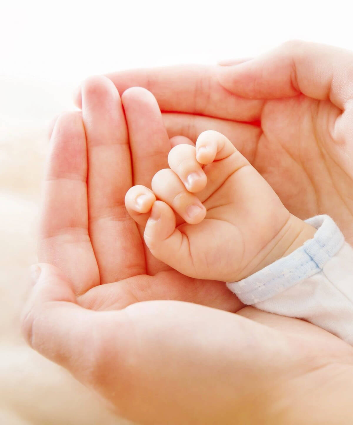 Key Word Sign Language Babies Children NDIS Professional Development Parents and Baby's hands signing Key Word Sign Language for Children and NDIS Funding | Online Courses for Professional Development Auslan